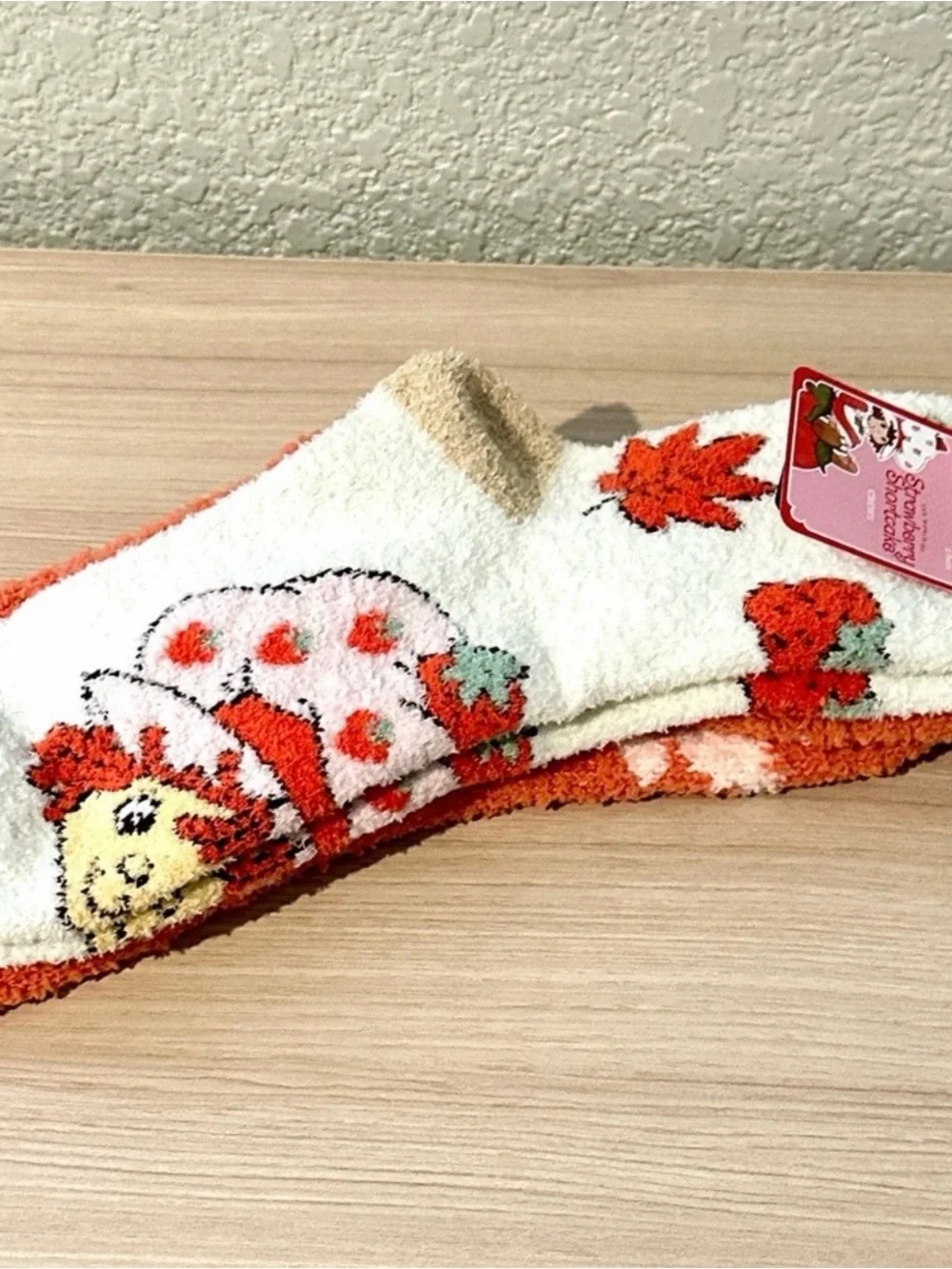 Cozy Strawberry Shortcake Print Fuzzy Ankle Socks - Cream 2 pairs